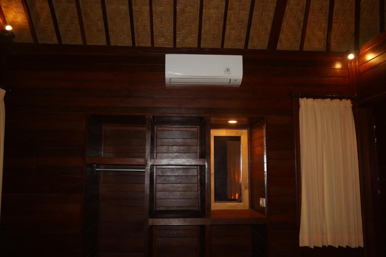 Svaha Nusa Guest House Lembongan Esterno foto