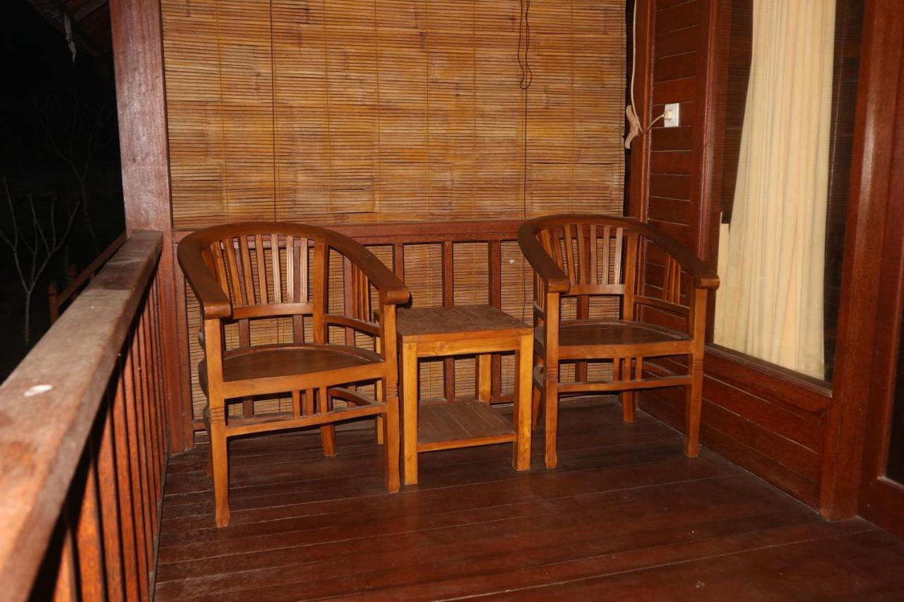 Svaha Nusa Guest House Lembongan Esterno foto
