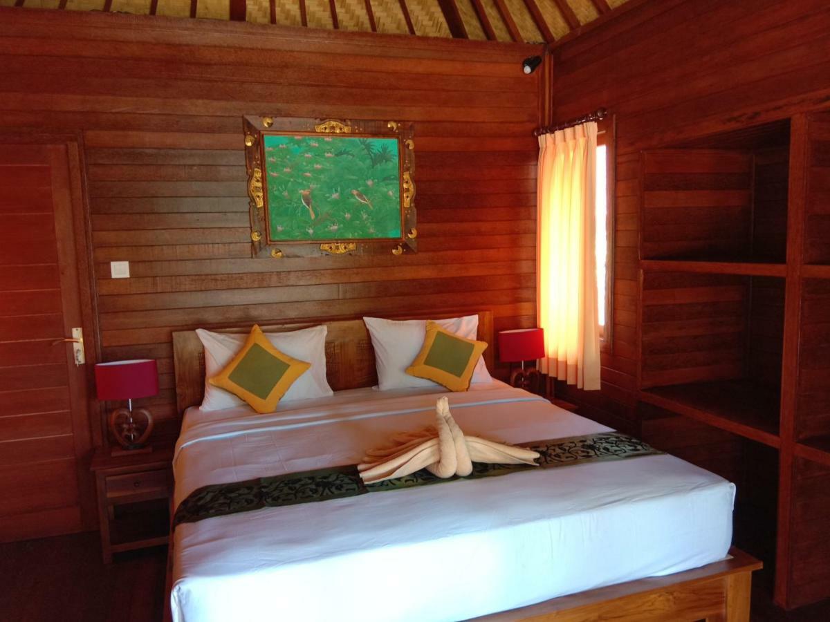 Svaha Nusa Guest House Lembongan Esterno foto