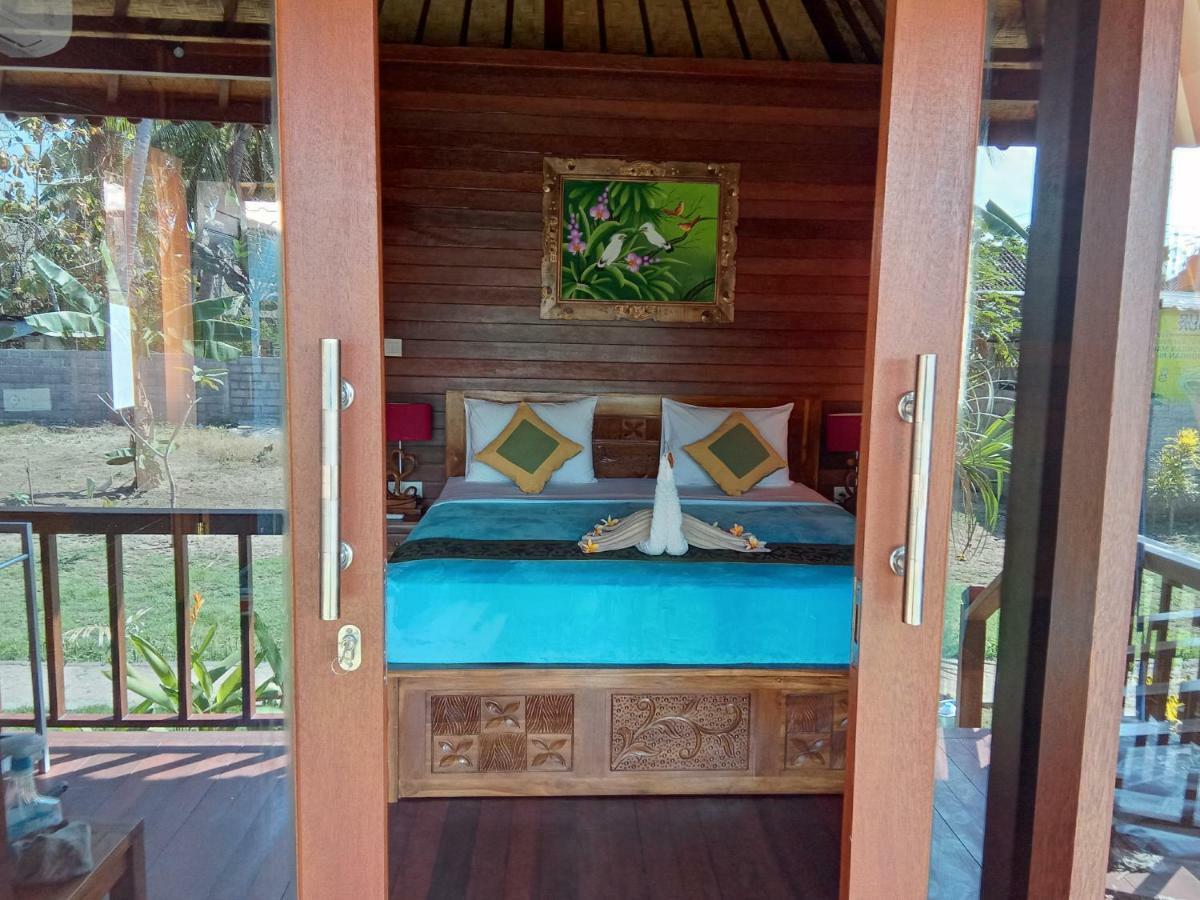 Svaha Nusa Guest House Lembongan Esterno foto