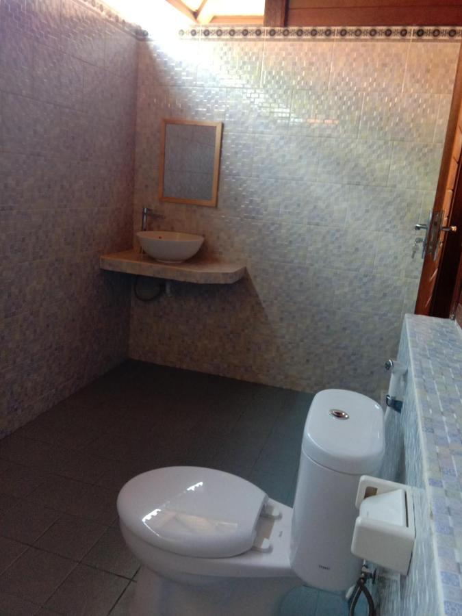 Svaha Nusa Guest House Lembongan Esterno foto